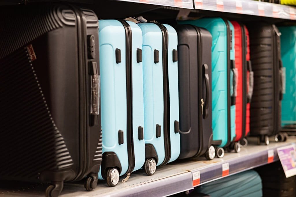 luggage Storage - family storage dubai